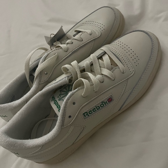 Reebok Women's Club C 85 Vintage Sneaker - Picture 5 of 8
